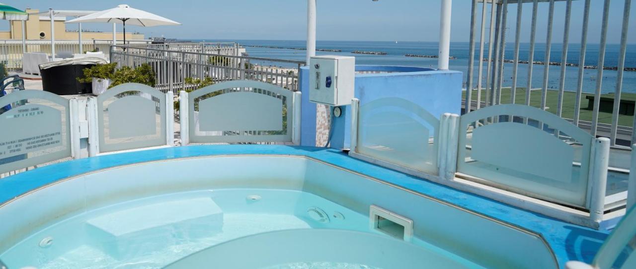 Embassy 3* Cesenatico