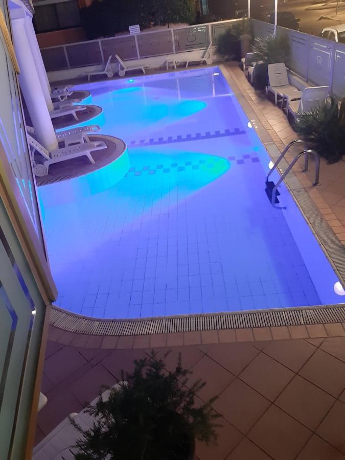 Hotel Embassy 3*