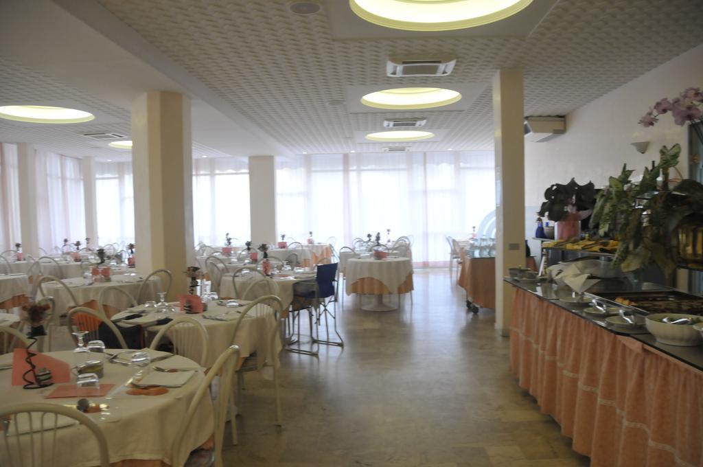 Hotel Embassy
