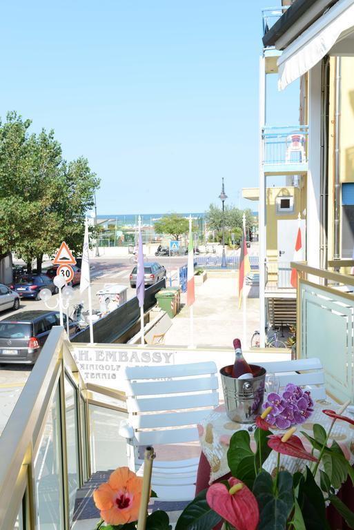 Hotel Embassy