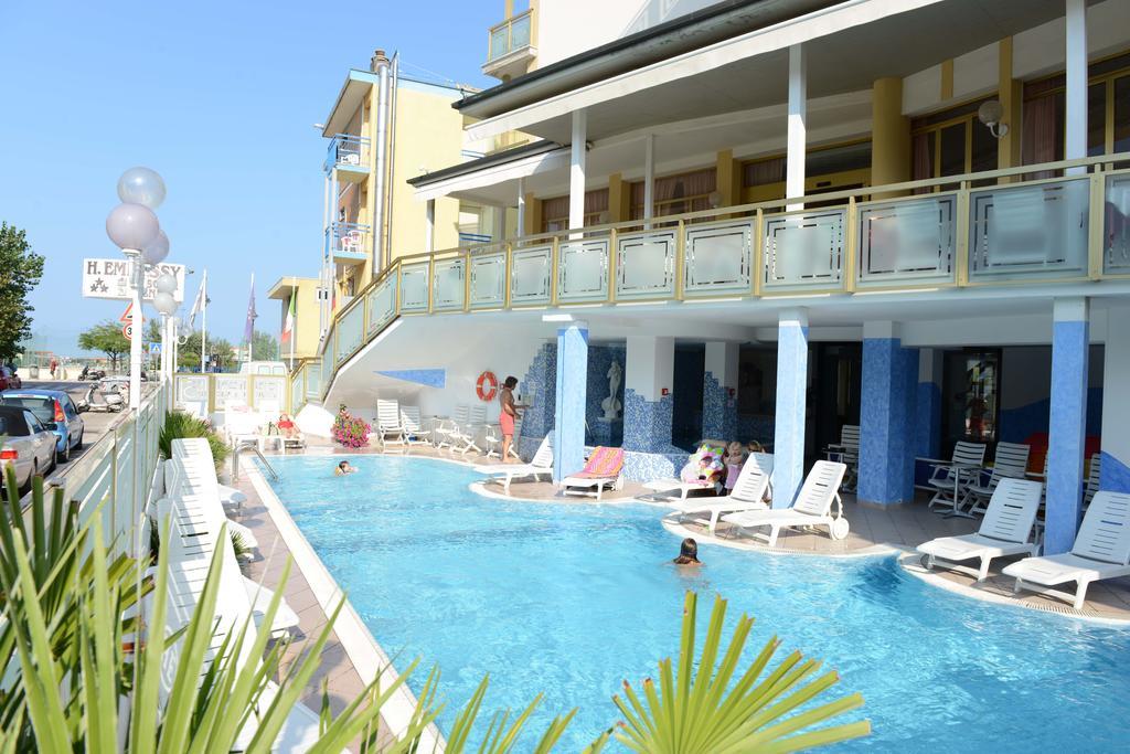 Embassy Hotel 3*